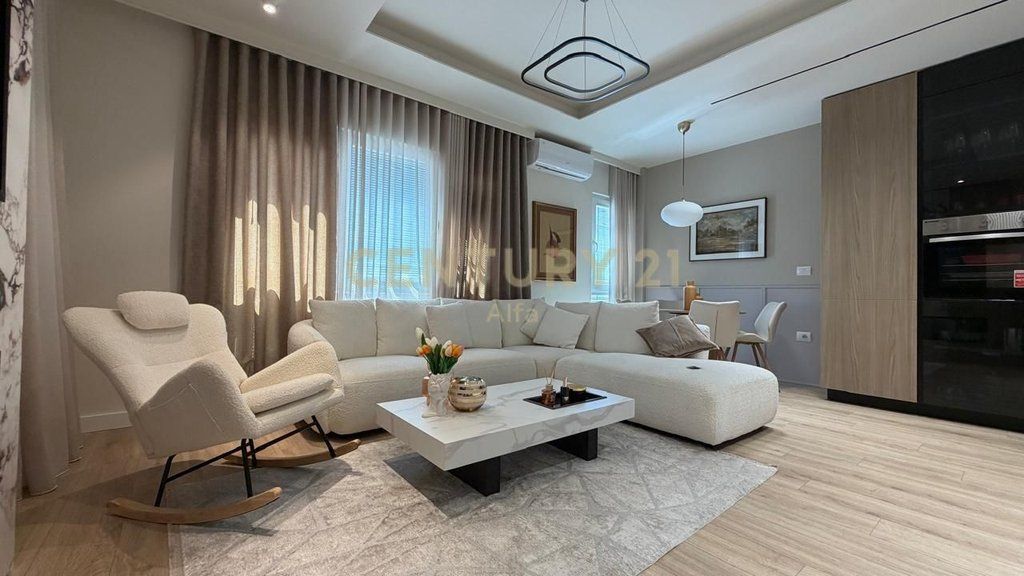 Shitet super apartament 1+1 tek Zogu i Zi!