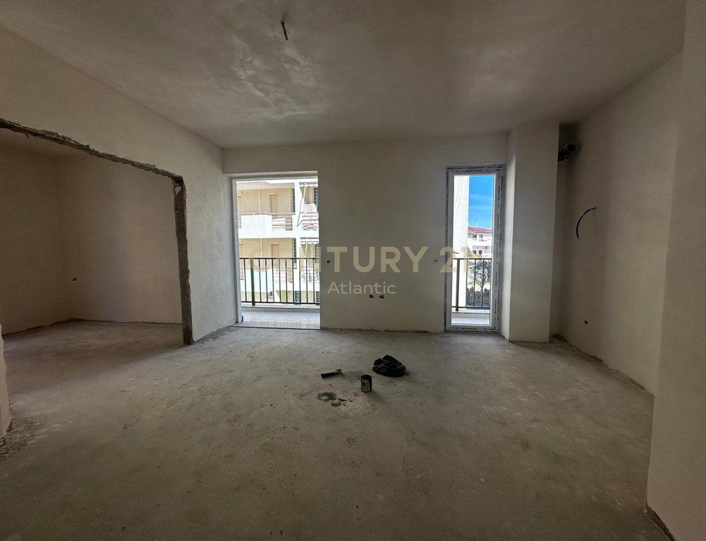 SHITET APARTAMENT 1+1 NE GOLEM, NDERTIM I RI!