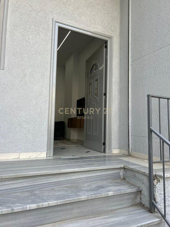SHITET APARTAMENT I KONVERTUAR NE 1+1 PLAZH HEKURUDHA DURRES !
