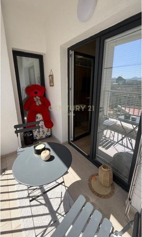 Apartment 1+1 for sale at Zogu i Zi