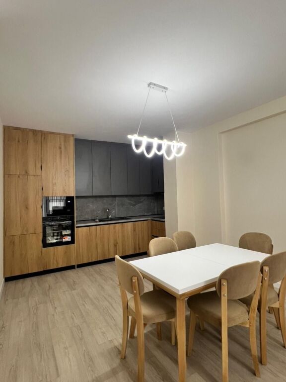 Jepet me Qera apartament 2+1+2+Post Parkimi tek Liqeni i Thate