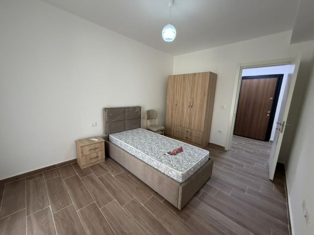 🏡 Apartamente 2+1 Me qera 📍 5 maji 💸Cmimi 50000 leke