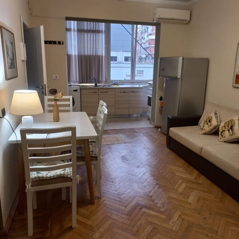 Qera | Apartament 1 + 1 | Qender | 600 €/muaj