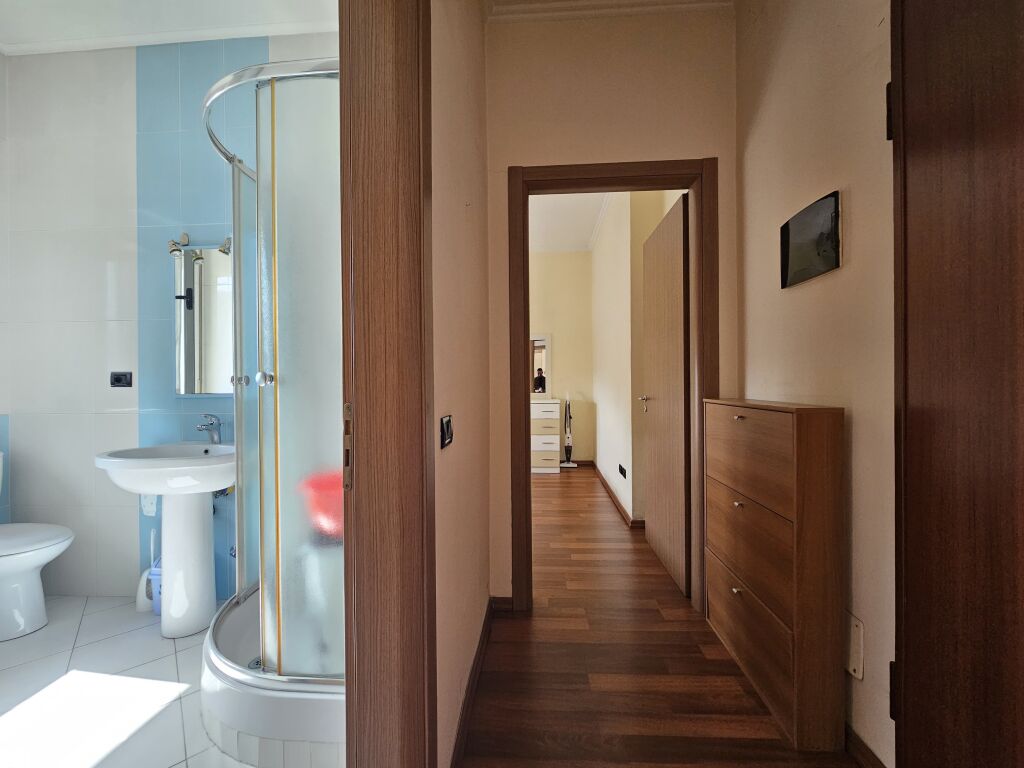 Jepet Me Qera Apartament 1+1+1 Ballkon