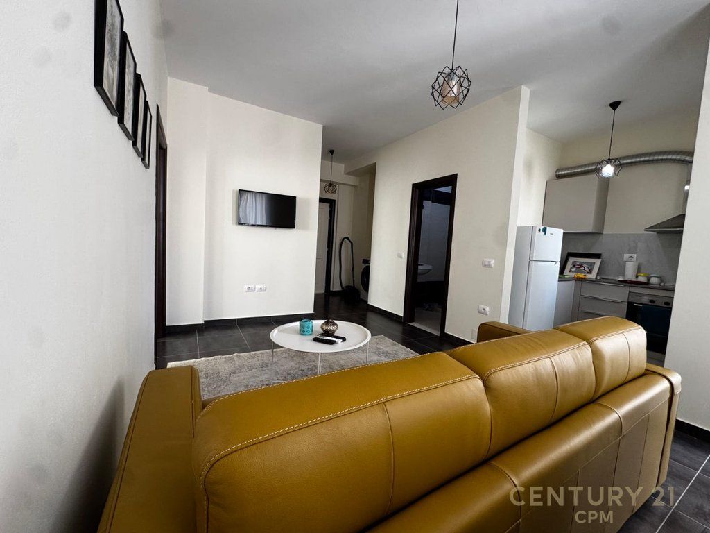 SHESIM APARTAMENT 1+1 TEK GJIRI I LALZIT!