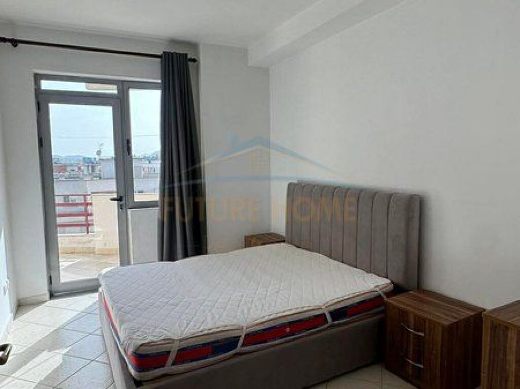 Shitet, Apartament 2+1, Pallatet Romario, Unaza e Re