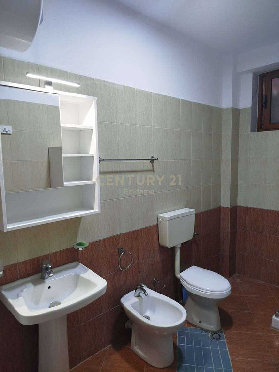 Apartament 2+1 Me Qira në Plazh Iliria, Durrës !!