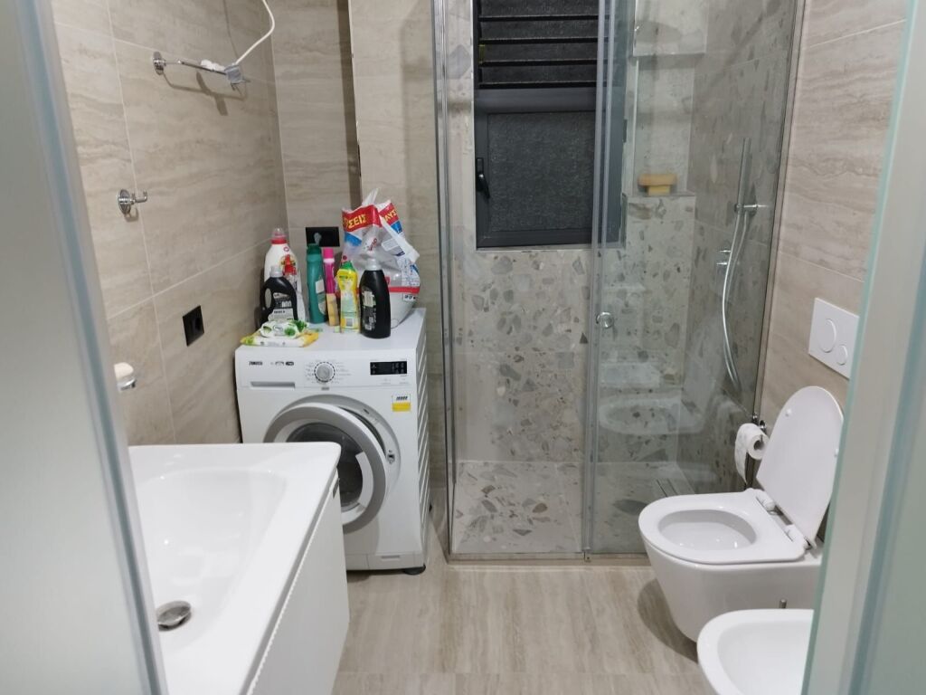 Qera | Apartament 1 + 1 | Spitali Amerikan 2 | 400 €/muaj