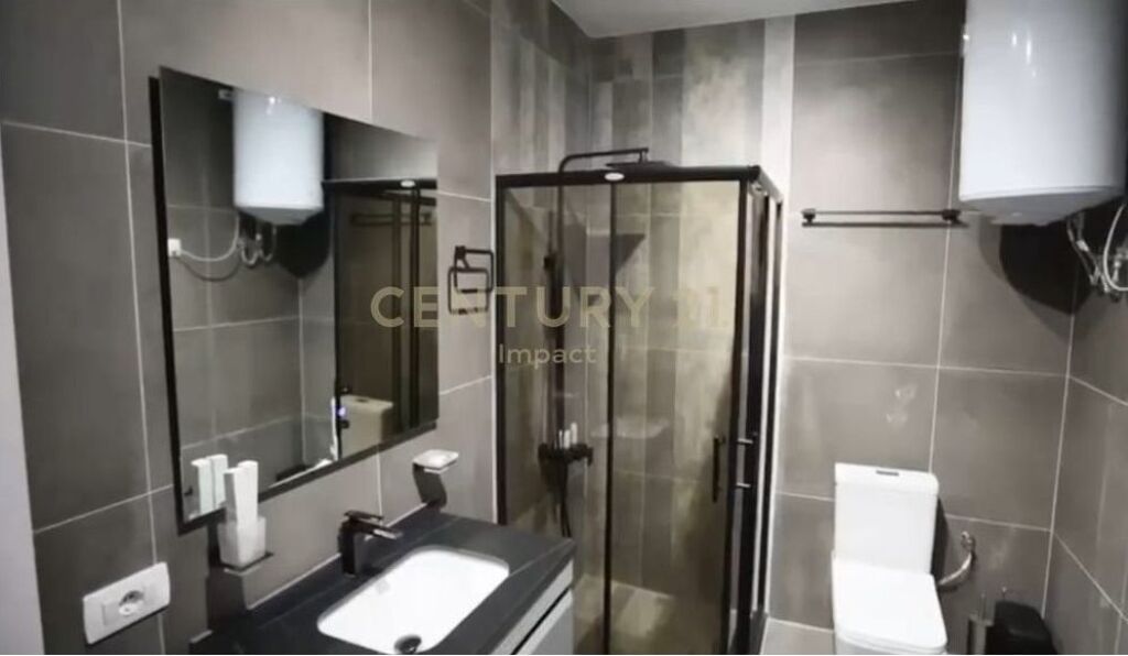 Vilë 1+1 Për Shitje në Don Bosco