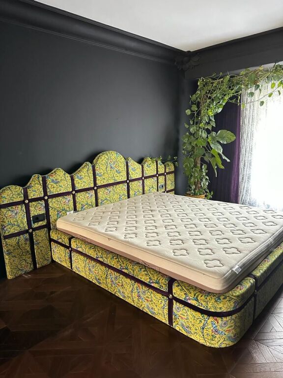 Jepet me qera apartament 1+1 ne Qender