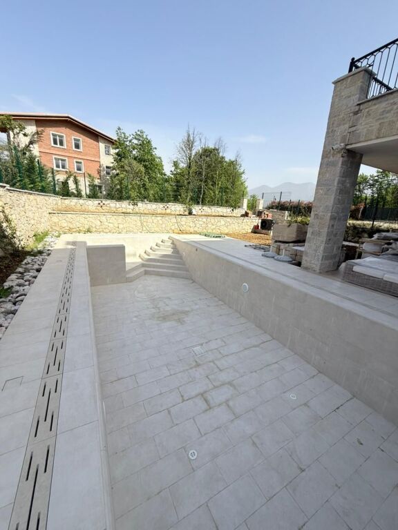 🏡 Vilë Individuale Luksoze për Shitje – Secret Garden Residence, TEG