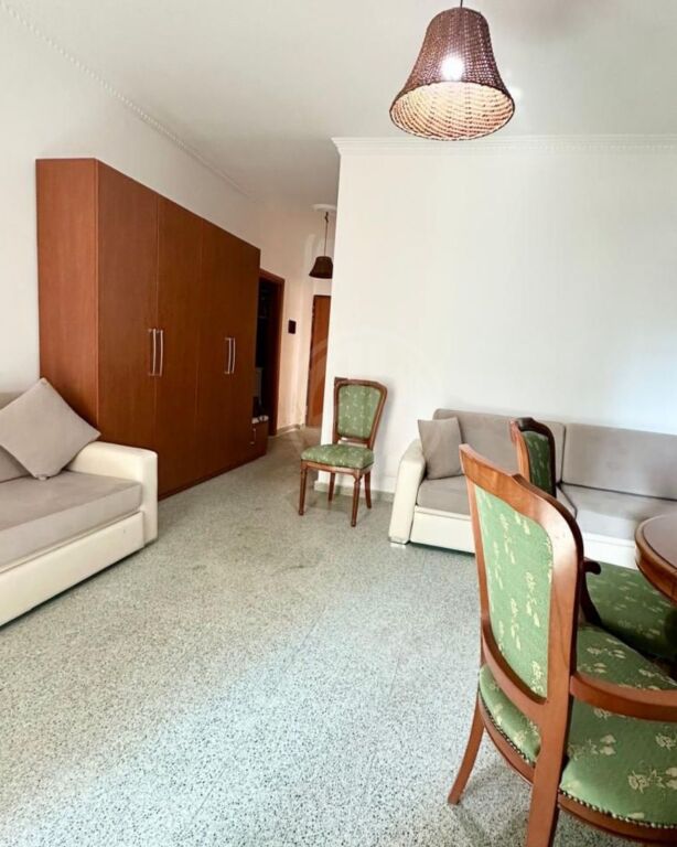 Apartament me qera