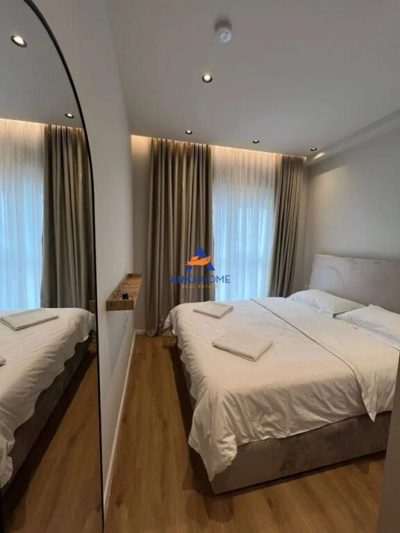 JEPET APARTAMENT ME QERA 1+1+BALLKON "REZIDENCA KADIU,RRUGA PASHO HYSA" 400 EURO