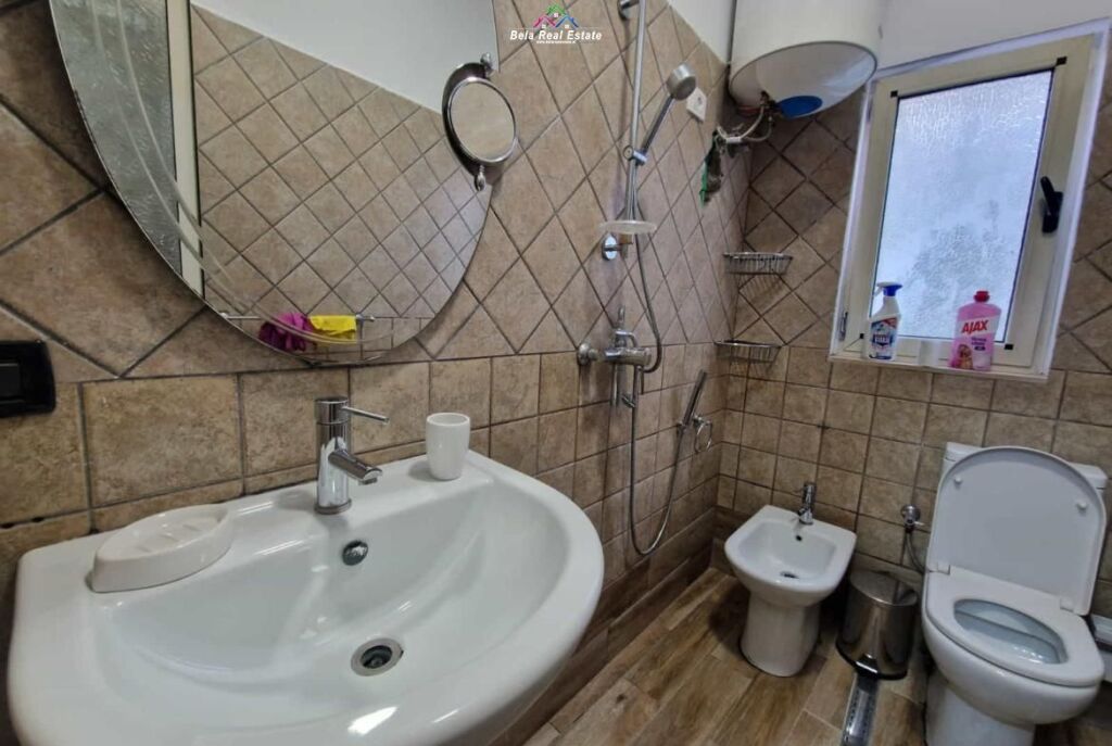 Apartament Me Qera 2+1 Tek Rruga e Kavajes (ID B221418) Tirane