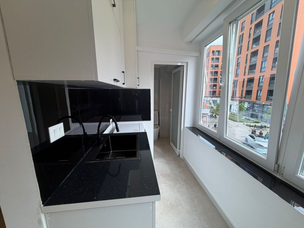 Monolocale in vendita vicino all'ex ristorante di Durazzo