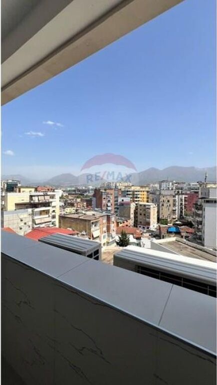 Apartament - Për Qira - Rruga Mine Peza, Tiranë