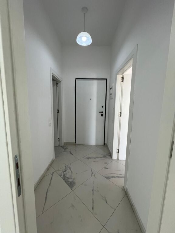 Jepet me qira 1+1 bosh per zyre Te SQUARE 21