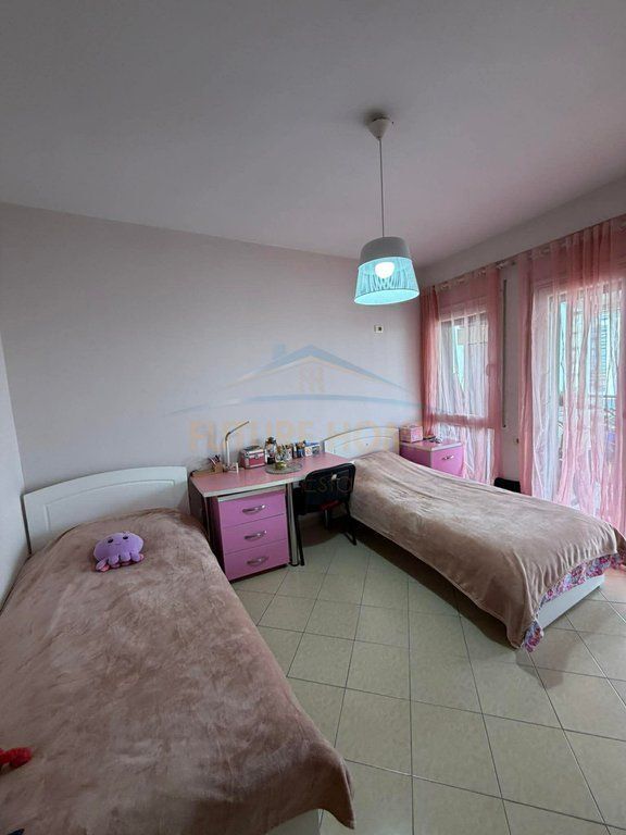 Apartament 2+1, Rruga Dritan Hoxha, Tiranë