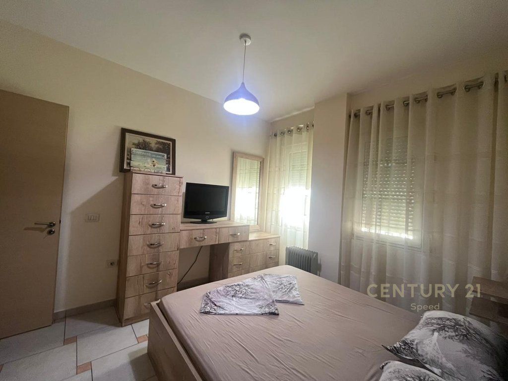 Apartament 2+1 me qira tek 5 Maj!!