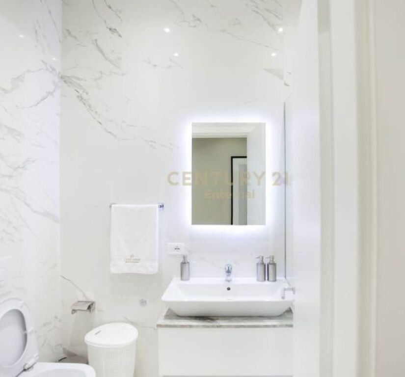 Apartament 2+1 me Qira