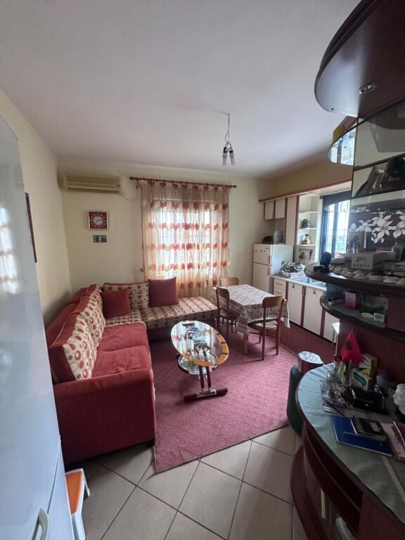 SHITET SHTEPI PRIVATE 2-KATESHE SHKOZET, DURRES