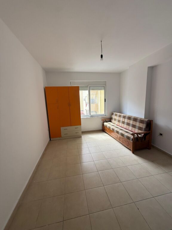 SHITET GAZONIERE NE PLAZH!