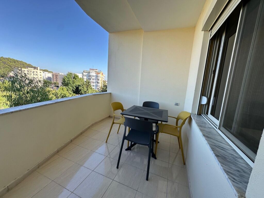 Apartament për shitje