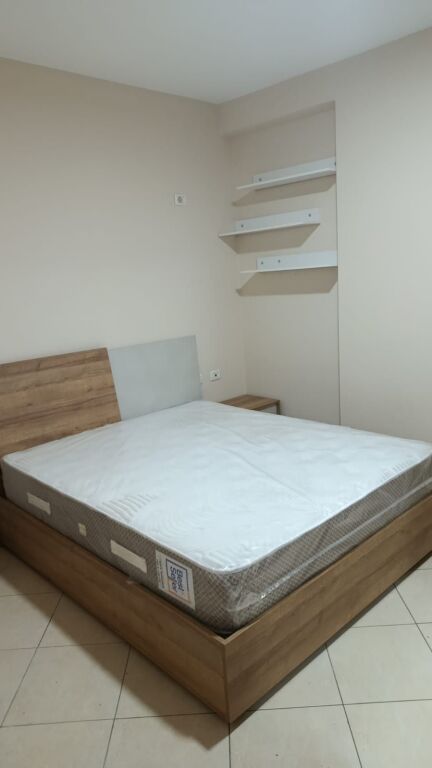 Apartament 2+1 me qera, Rruga 4 Deshmoret