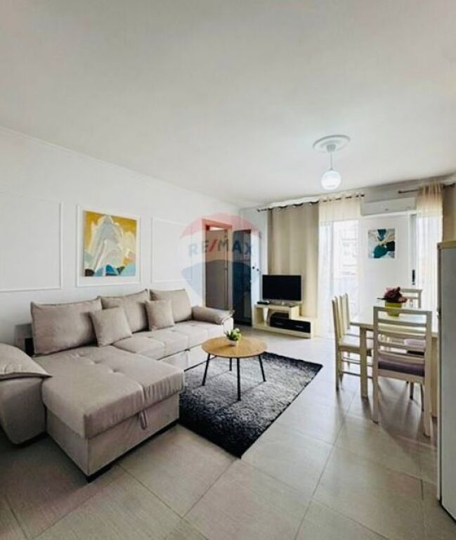 Apartament 2+1 Komuna e Parisit