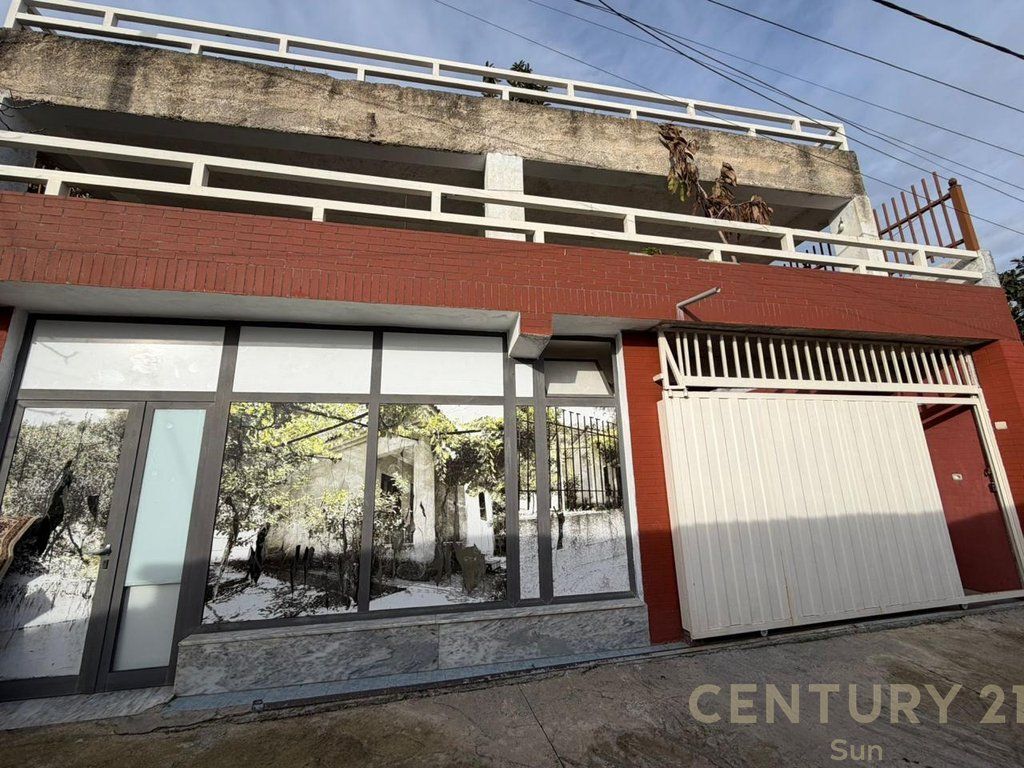 VENDESI 3 PIANI IN VENDITA A SELITE!