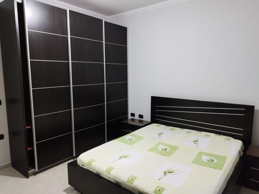 Qera | Apartament 1 + 1 | Spitali Amerikan 2 | 400 €/muaj