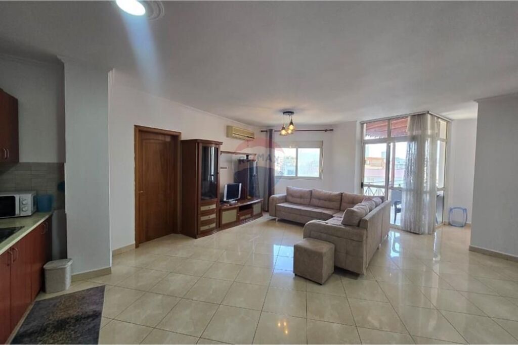 Apartament 2+1 📍Rruga Barrikadave 650