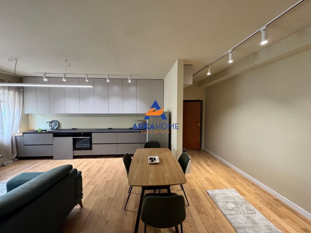 JEPET ME QERA – APARTAMENT 2+1+PARKIM "RRUGA E DURRËSIT, PRANË GJIMNAZIT QEMAL STAFA” 100.000 LEKE