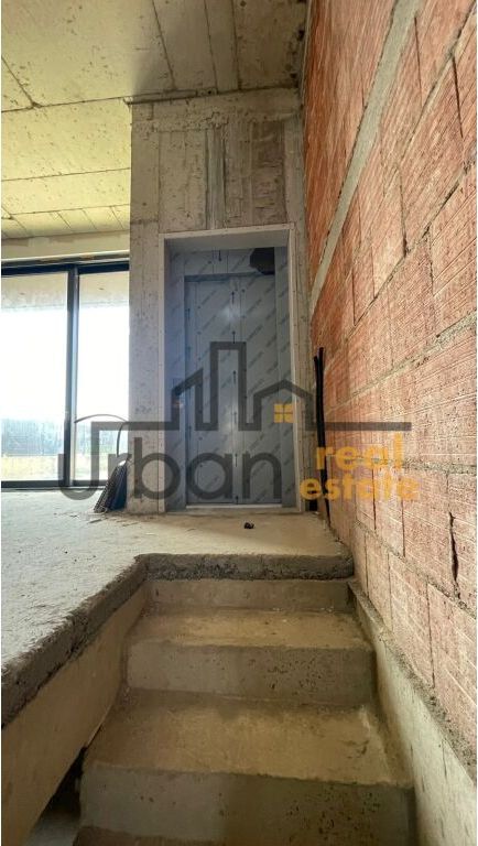 Shitet, Vilë 4 Katëshe, Pranë TEG, Tiranë - 800.000€ |411m²