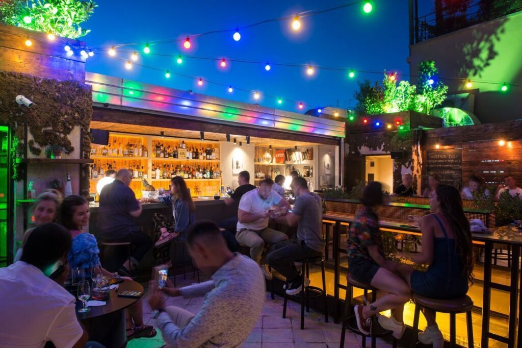 LOKAL ME QERA 340 M2 BLLOK 5.000 EURO FH-69381