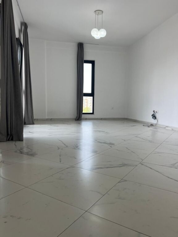 Jepet me qira 1+1 bosh per zyre Te SQUARE 21