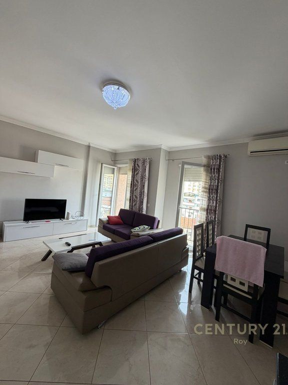 APARTAMENT 2+1+2 PER QERA NE QENDER TE DURRESIT!!!! - 500€ |