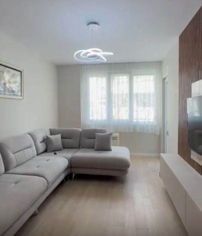 Apartament 1+1 me qira tek Kontakti tek 21 Dhjetori!