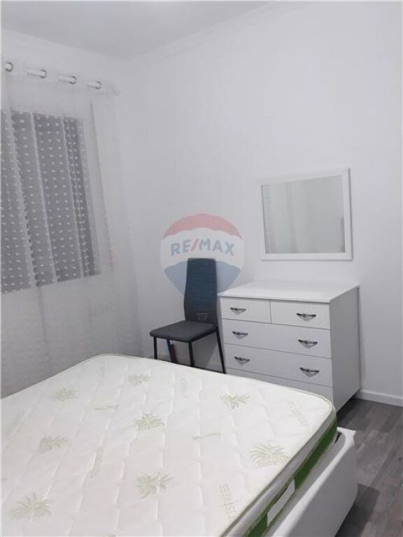 Apartament 2+1- Për Qira - Rruga Ali Demi, Tiranë