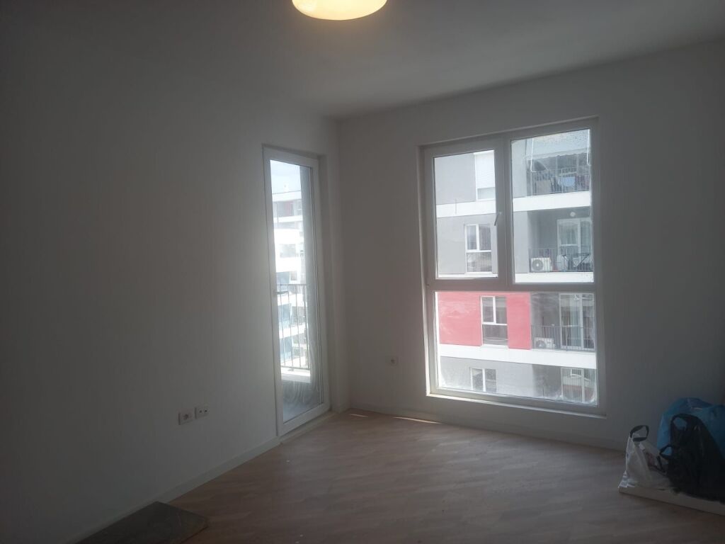 Jepet me qira 1+1 bosh UNIVERS CITY 300 mije leke