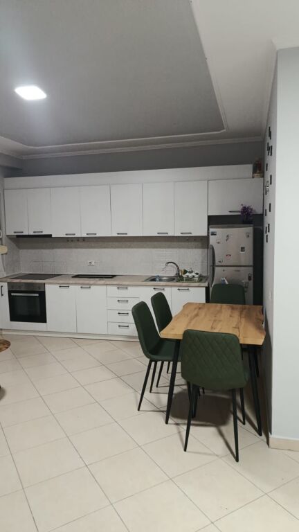 Apartament 2+1 me qera, Rruga 4 Deshmoret