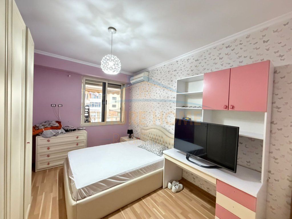 Qira, Apartament 3+1+2, Stacioni Trenit, Tiranë.