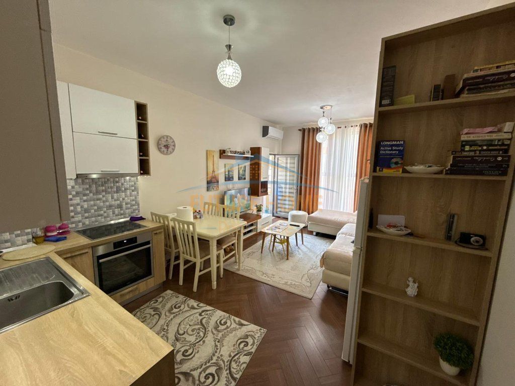 shitet,apartament 1+1,astir
