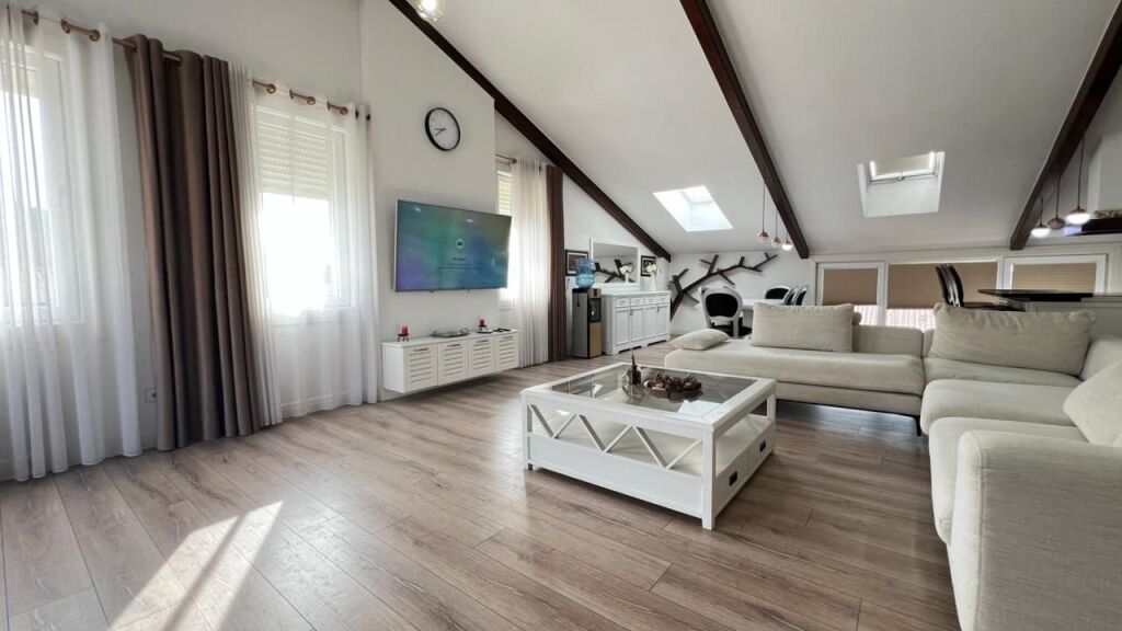 Appartamento 3+1 in affitto a Teg!