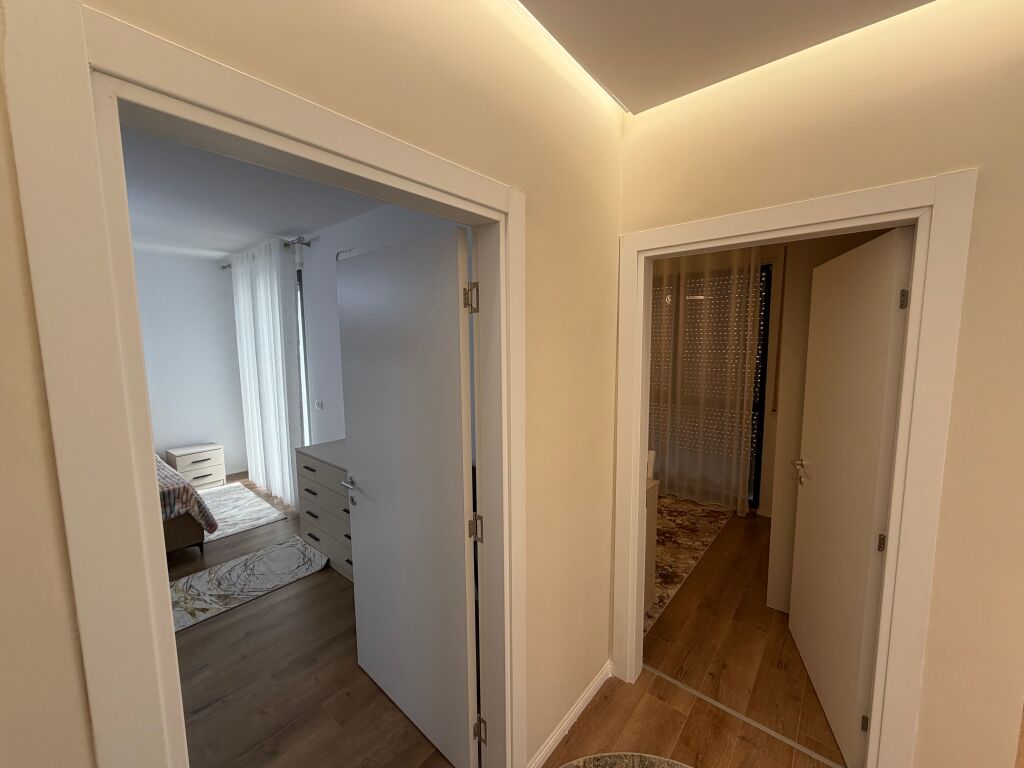 📣 SUPER RENT Apartment 2+1 With 2 Bathrooms And Storage 📍 Near Casa Italia ✨   🏢 New Building  🪜 4th Floor (With Elevator)  🛋️ Furnished With Modern Conditions  ✅ Never Lived In Before   💶 Price 750 Euro