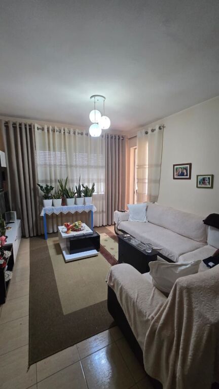 Shitet , Apartament 2+1 , Yzberisht , Tirane