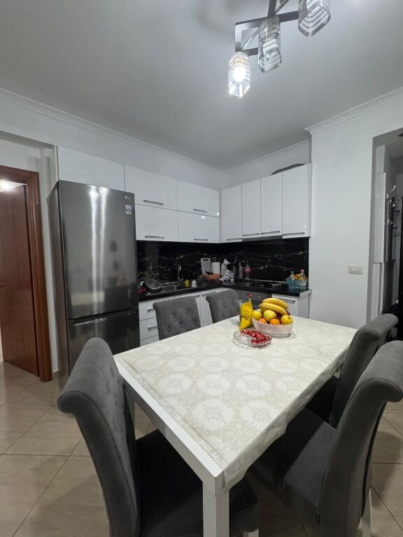 Shitet Apartament 3+1+2 + Ballkon, Astir, Supermarket Jata