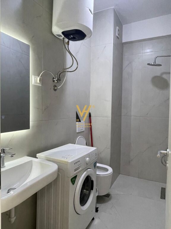 JEPET APARTAMENT 1+1+BLK ME QERA TE KADIU, ALI DEMI 45.000 LEKE