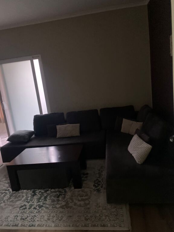 Jepet me Qera Apartament 2+1+2 ,Qender