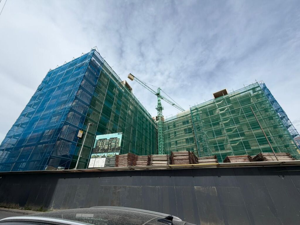 Apartament 2+1 per shitje tek Stacioni i Trenit.